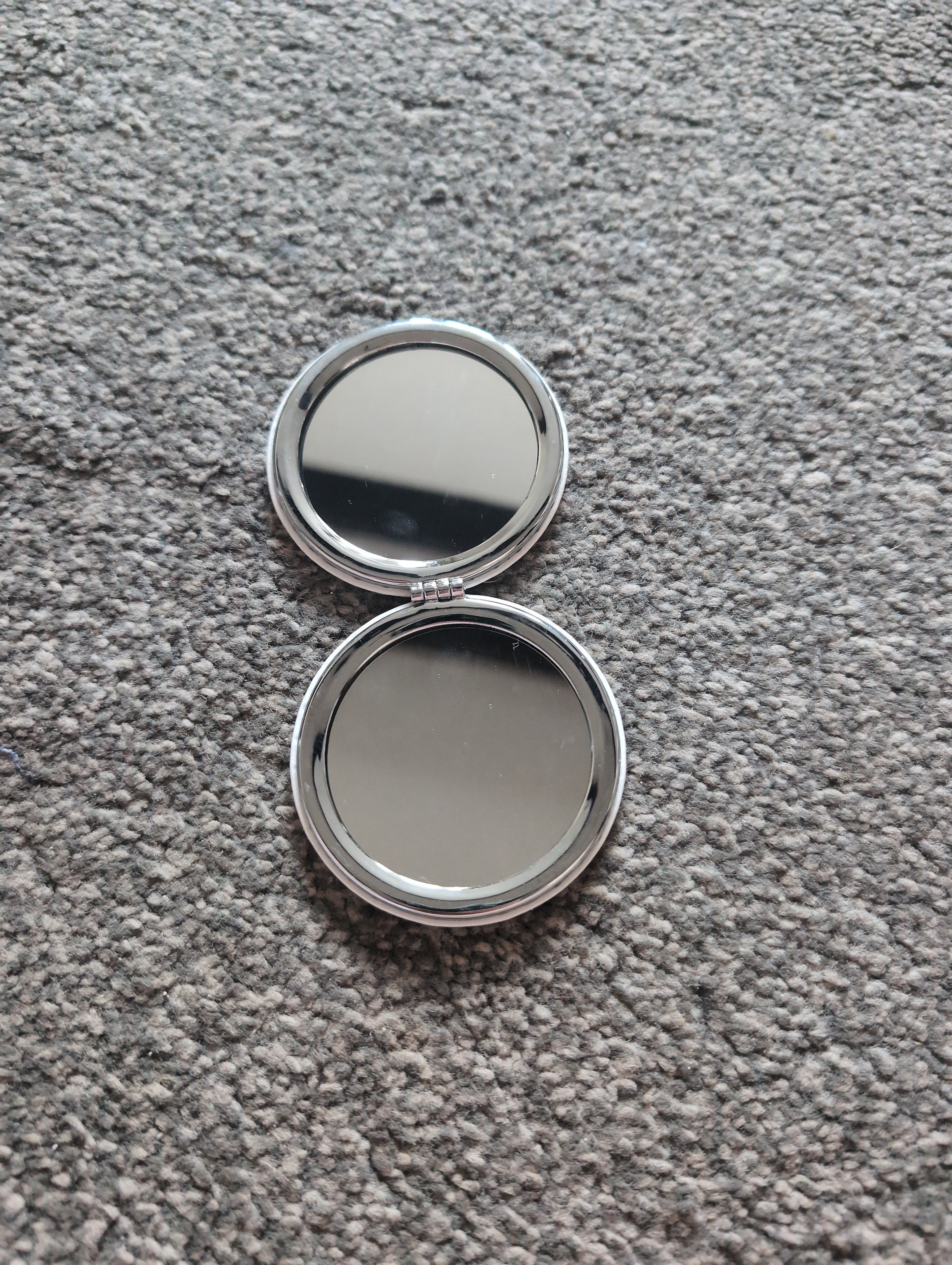 Butterfly pocket mirror